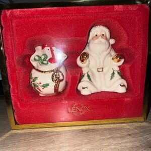 Lenox Holiday Salt & Pepper Shakers
